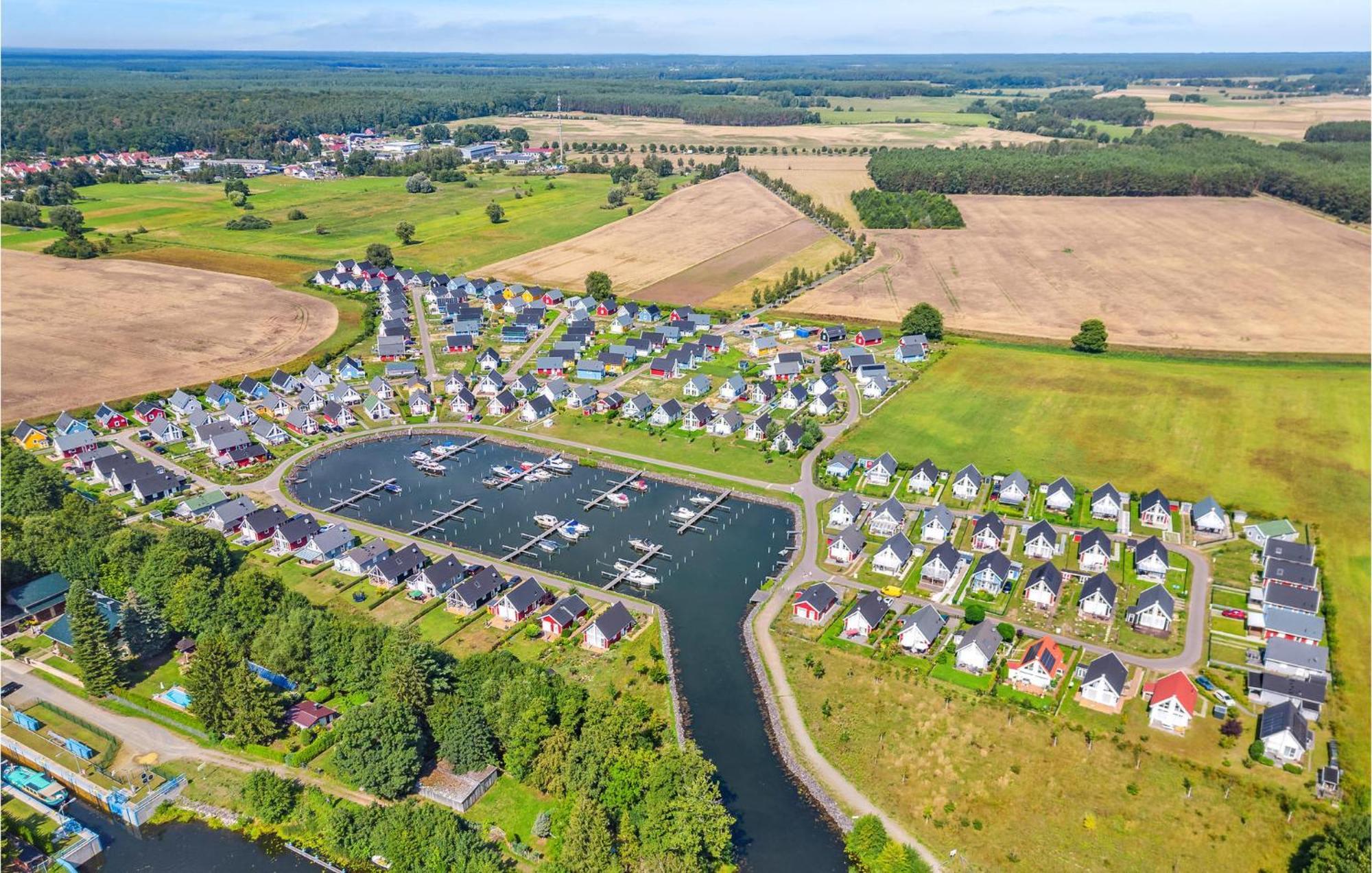 Beautiful Home In Zerpenschleuse With Wifi Luaran gambar